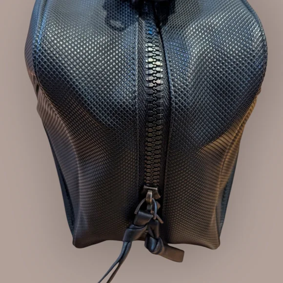 Bottega Veneta Black Shoulder Bag - Picture 5 of 14